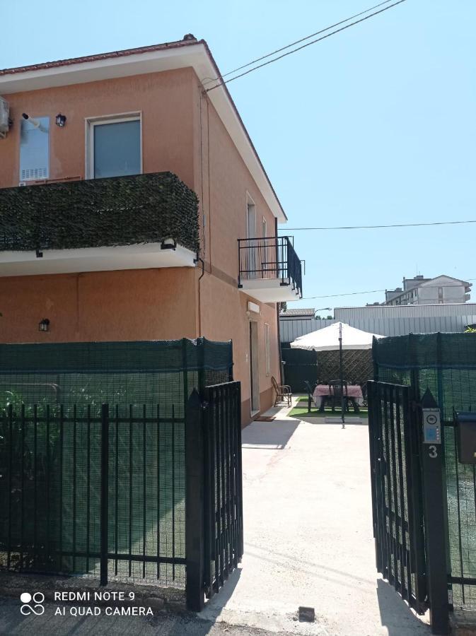 Luna House Montesilvano Marina Exterior foto